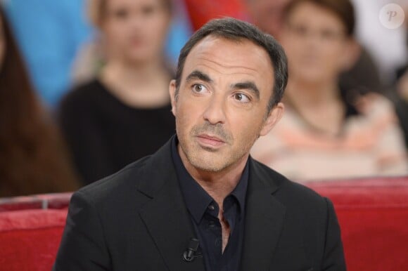 Exclusif - Nikos Aliagas - Enregistrement de l'émission "Vivement Dimanche" à Paris le 26 novembre 2014.
