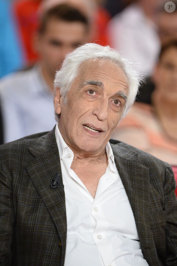 Exclusif - Gérard Darmon - Enregistrement de l'émission "Vivement Dimanche" à Paris le 26 novembre 2014.