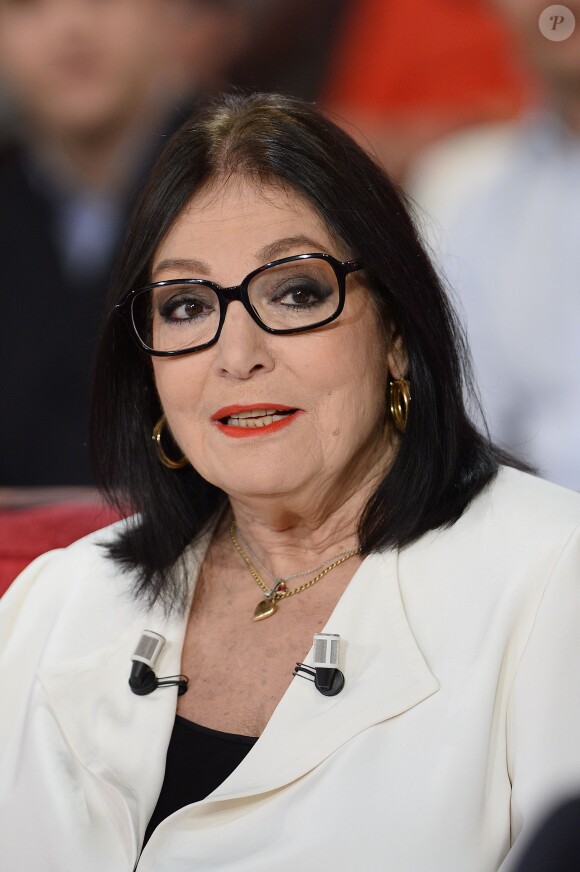 Exclusif - Nana Mouskouri - Enregistrement de l'émission "Vivement Dimanche" à Paris le 26 novembre 2014.