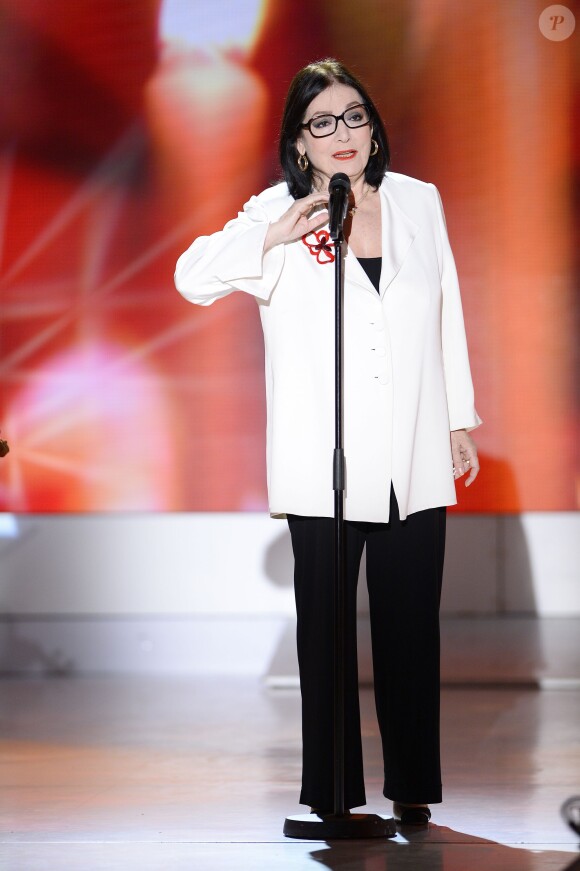 Exclusif - Nana Mouskouri - Enregistrement de l'émission "Vivement Dimanche" à Paris le 26 novembre 2014.