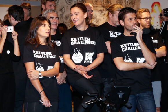 Estelle Denis, Sandrine Quétier, Christophe Beaugrand lors du Kettler Challenge au profit de l'association "L'étoile de Martin" à l'hôtel Molitor à Paris, le 1er décembre 2014