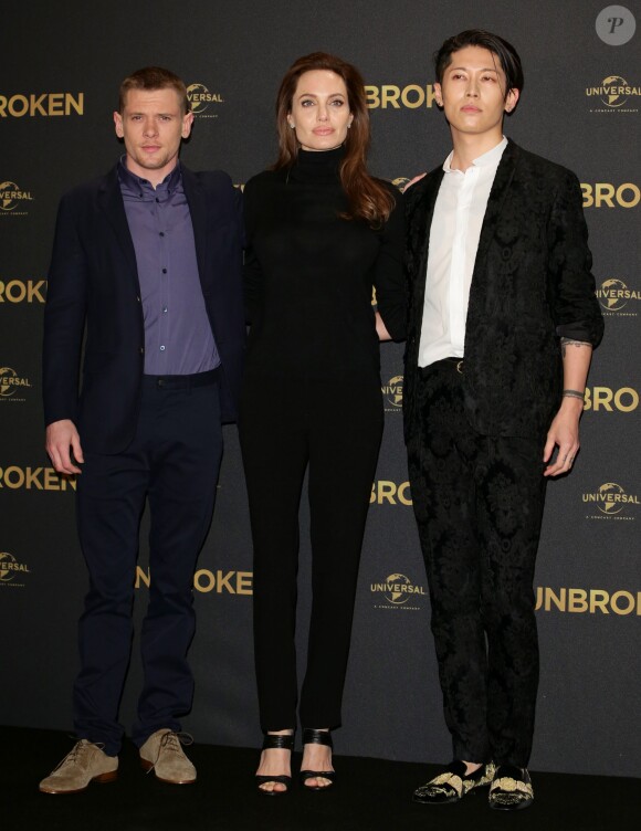Jack O'Connell, Angelina Jolie et Miyavi - Photocall du film "Invincible" à Berlin le 27 novembre 2014