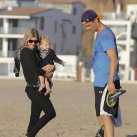 Fergie et Josh Duhamel, parents au top : Sortie plage avec leur irrésistible Axl