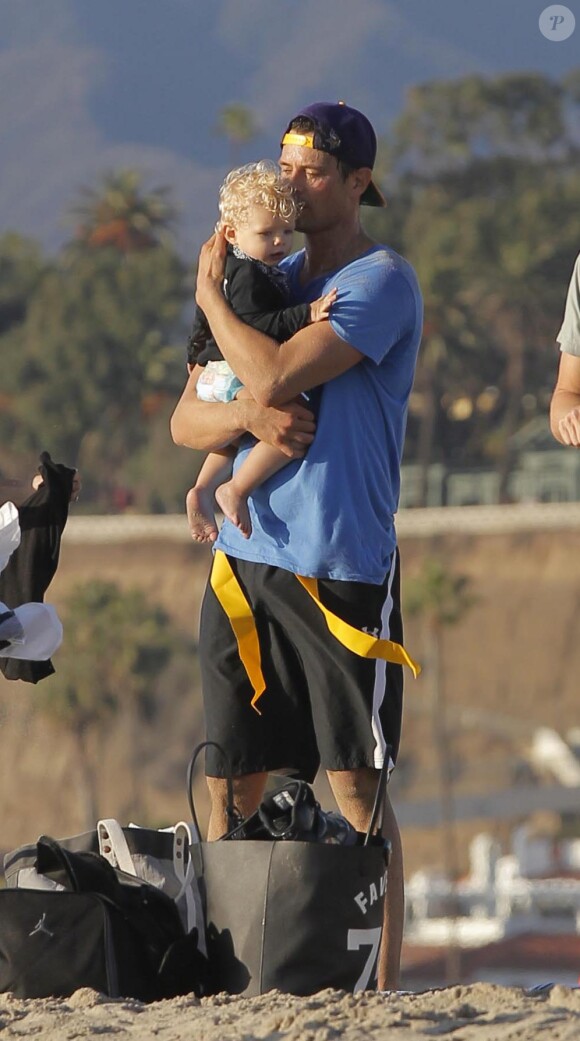 Josh Duhamel et son fils Axl, le 6 décembre 2014 à Santa Monica