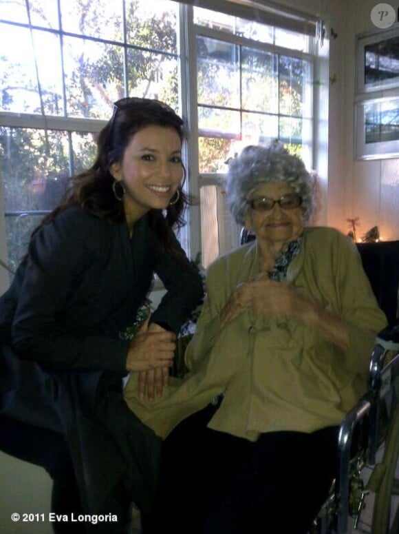 Eva Longoria et sa grand-mère en 2011