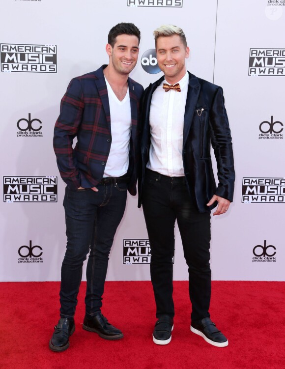 Michael Turchin et Lance Bass lors des American Music Awards à Los Angeles. Le 23 novembre 2014.