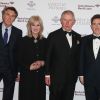 Bryan Ferry, Joanna Lumley et Rob Brydon à la réception "Prince's Trust Invest in Futures" à l'hôtel Savoy à Londres. Le 6 février 2014 