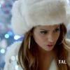 La chanteuse Tal dans Nos chers voisins - Un Noël presque parfait, le vendredi 26 décembre à 20h50 sur TF1.