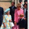 La reine mère avec Lady Di et le prince Harry lors de son 92e anniversaire en août 1992