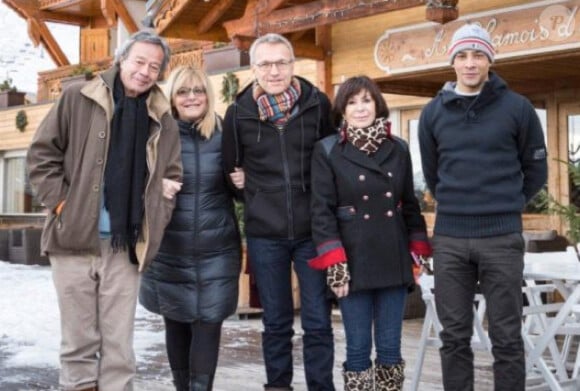 Steevy à la montagne avec Laurent Ruquier, Paul Wermus, Caroline Diament et Daniele Evenou le 17 décembre 2014.