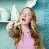 Anais Gallagher, 14 ans, pose pour Star, la nouvelle gamme d'accessoires de la marque Accessorize.