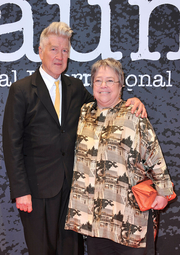 Le realisateur David Lynch et l'actrice Kathy Bates lors du 5eme Festival International du Film Policier de Beaune le 5 avril 2013. 