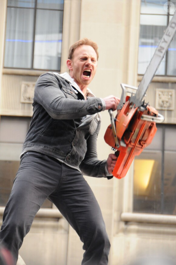 Ian Ziering sur le tournage de Sharknado 2 à New York, le 24 février 2014.