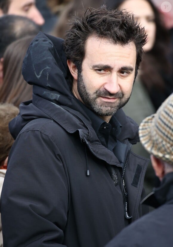 Mathieu Madénian - Sorties des obsèques du dessinateur Charb (Stéphane Charbonnier) au parc des expositions à Pontoise (Val-d'Oise), le 16 janvier 2015. Il fait partie des 12 personnes tuées lors de l'attaque terroriste au siège de Charlie Hebdo, le 7 janvier 2015.