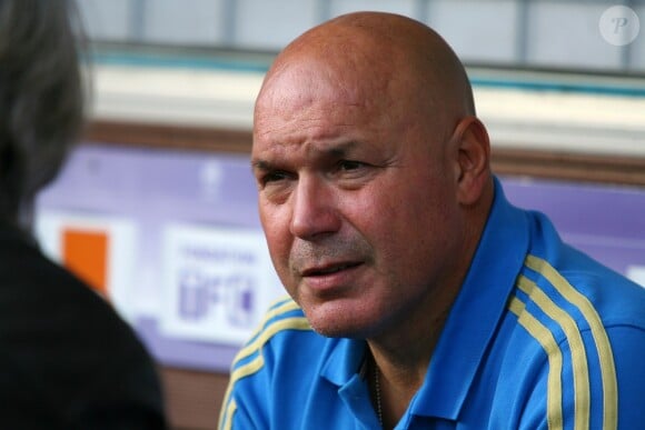 José Anigo lors de la rencontre entre Toulouse FC et l'Olympique de Marseille à Toulouse, le 15 octobre 2011