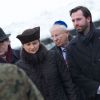 Le prince Guillaume, grand-duc héritier de Luxembourg, et la princesse Stéphanie se sont recueillis et ont déposé une gerbe à Auschwitz-Birkenau le 27 janvier 2015 lors de la cérémonie pour les 70 ans de la libération du camp de concentration et d'extermination