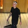 Semi-Exclusif - Justin Bieber fait du shopping avec toute son équipe au centre commercial de West Hollywood, le 14 octobre 2014  d
