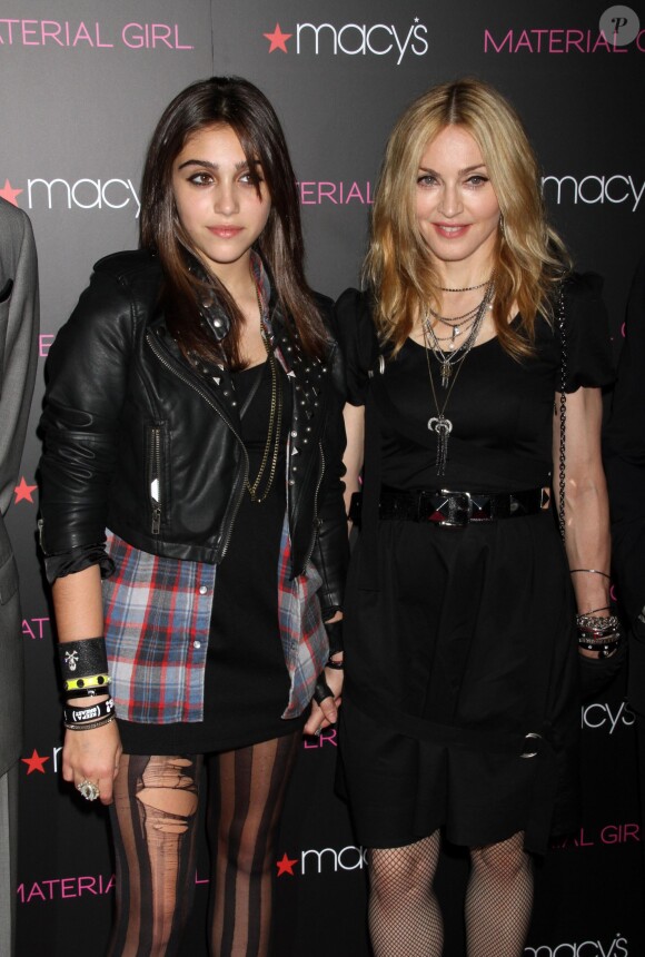 Madonna et sa fille Lourdes présentent leur collection Material Girl à New York, le 22 septembre 2010.