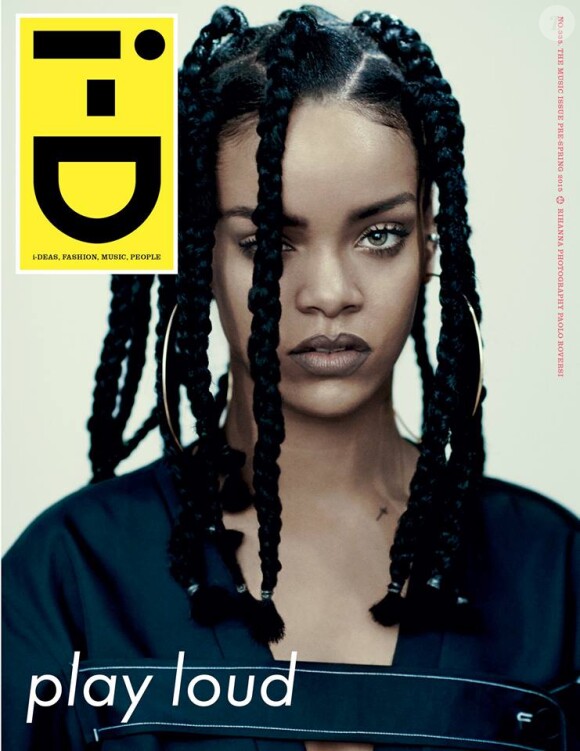 Rihanna en couverture du nouveau numéro du magazine i-D. Photo par Paolo Roversi.