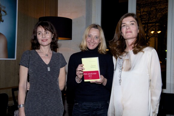Exclusif - Nelly Alard, Virginie Despentes et Capucine Motte - Soirée de remise du prix Anaïs Nin à Virginie Despentes pour son livre "Vernon Subutex" au restaurant Victoria 1813, à Paris le 26 janvier 2015.