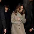 Keira Knightley et son mari James Righton à la sortie de leur hôtel à Londres, le 5 février 2015.