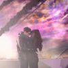Le 15 février 2015, la chanteuse Ariana Grande a dévoilé le clip de son nouveau single One Last Time. Il met en scène un scénario catastrophe, la Terre est frappée par une comète qui cause la fin du monde. Elle embrasse son petit ami pour la dernière fois. Ce titre sera diffusé en France en duo avec Kendji Girac, il s'intitulera One Last Time (Attends-Moi).