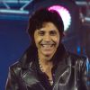 Jean-Luc Lahaye sur la scène de Bercy à Paris lors de la tournée Stars 80, le samedi 21 décembre 2013.