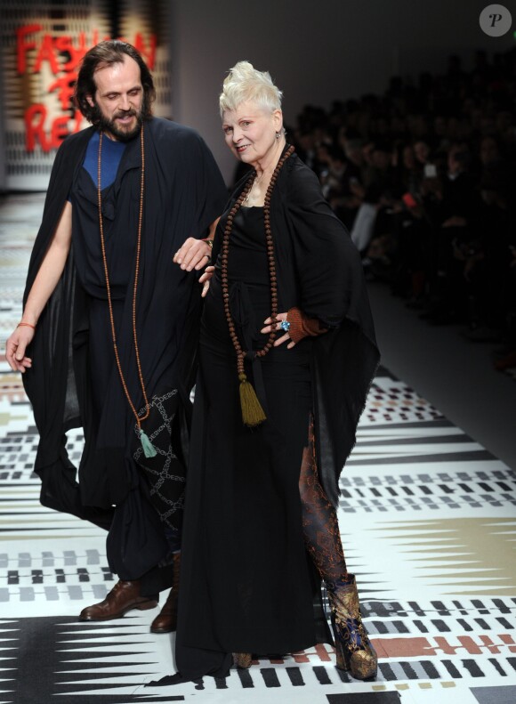 Vivienne Westwood et son mari Andreas Kronthaler - Défilé caritatif "Fashion For Relief" prêt-à-porter collection Automne/Hiver 2015 lors de la Fashion Week à Londres le 19 février 2015. Un défilé au profit d'oeuvres caritatives pour lutter contre l'Ebola.