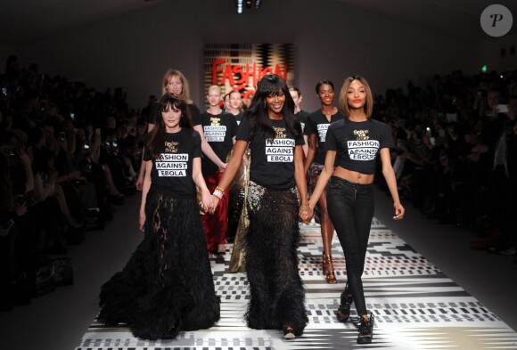 Naomi Campbell, Jourdan Dunn et Annabelle Neilson - Défilé "Fashion For Relief" à Londres, le 19 février 2015.