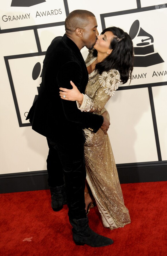 Kanye West et sa femme Kim Kardashian - Arrivées à la 57ème soirée annuelle des Grammy Awards au Staples Center à Los Angeles, le 8 février 2015.  