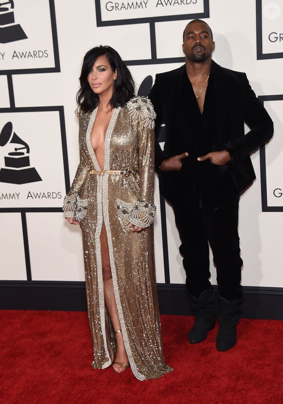 Kanye West et sa femme Kim Kardashian lors de la 57ème soirée annuelle des Grammy Awards au Staples Center à Los Angeles, le 8 février 2015.  