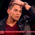 Rayane Bensetti hypnotisé lors de l'émission  Stars sous hypnose  (diffusée le 27 février 2015 en  prime  sur TF1). Le jeune homme ne sait absolument pas ce qu'il fait sur le plateau de télévision et chute violemment.