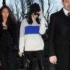 Kendall Jenner arrive au Grand Palais pour les répétitions du défilé H&M Studio. Paris, le 4 mars 2015.