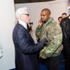Karl Lagerfeld et Kanye West au showroom des prétendants au LVMH Prize, avenue Montaigne. Paris, le 4 mars 2015.