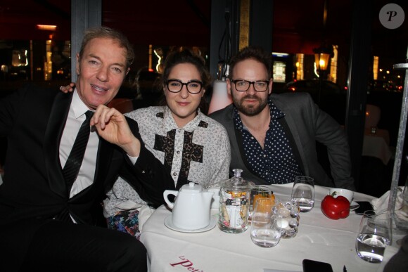 Exclusif - Tony Gomez, Marilou Berry et son compagnon Arnaud Schneider dînent au Fouquet's à Paris le 4 mars 2015.