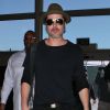 Brad Pitt arrive à l'aéroport de LAX pour prendre l'avion pour Nice via Paris, le 28 février 2015.