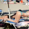 Ana Braga profite d'un bel après-midi sur une plage de Miami. Le 4 mars 2015.