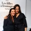 Isabelle Severino et Elodie Clouvel lors de la présentation de l'exposition "Les Filles à Fromage" à la Milk Factory à Paris, le 12 mars 2015 pour laquelle elle a joué les modèles