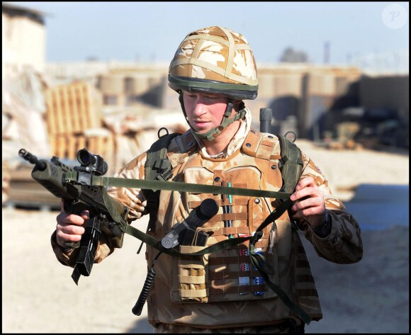 Le prince Harry début 2008 lors de son premier déploiement en Afghanistan. Le Captain Wales a annoncé le 17 mars 2015 sa décision de quitter l'armée, en juin.