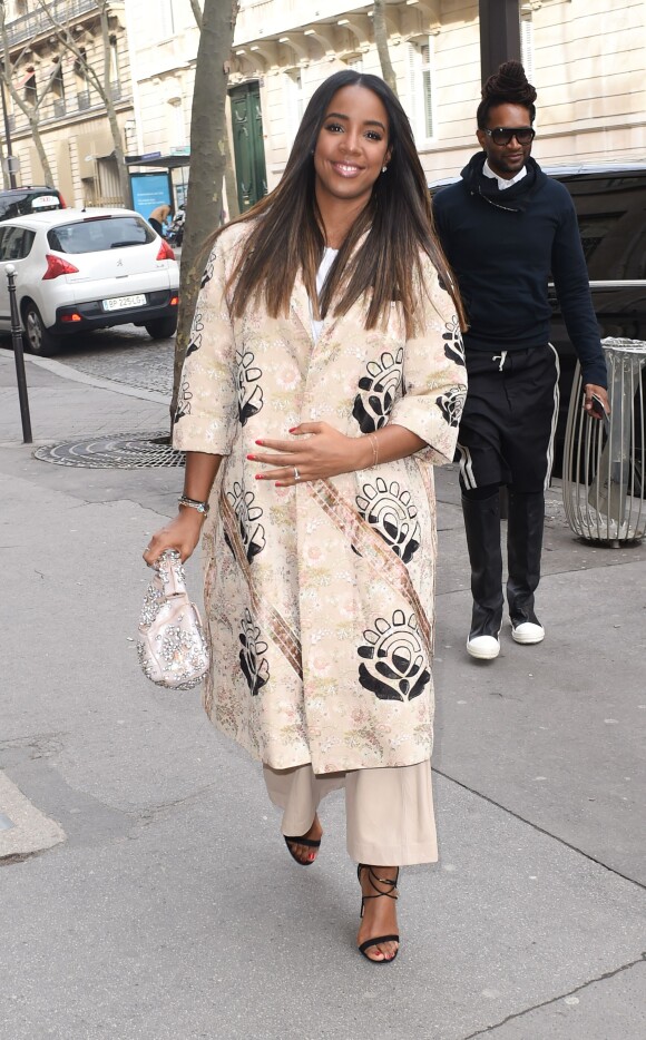Kelly Rowland est allée déjeuner au restaurant L'Avenue à Paris. Le 7 mars 2015 