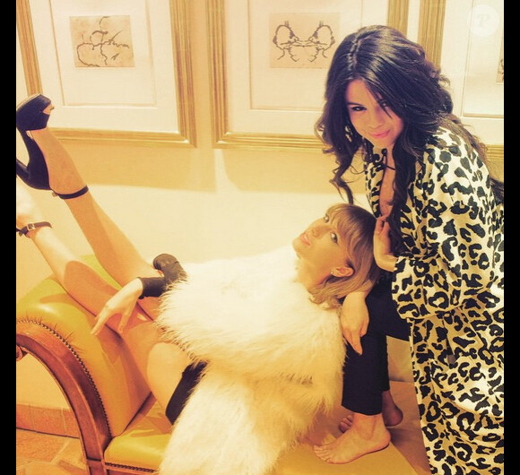 Taylor Swift à Las Vegas avec Selena Gomez, sur Instagram le 8 mars 2015