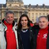 Marine Lorphelin avec des coureurs de l'équipe Oasics - 29e Course du coeur pour soutenir le don d'organes à Paris le 18 mars 2015.