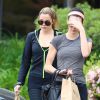 Khloe Kardashian et Kendall Jenner à Santa Monica, le 18 mars 2014, après une intense séance de sport