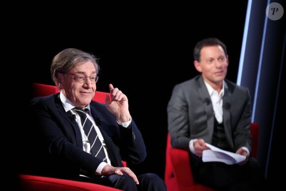 Exclusif - Alain Finkielkraut et Marc-Olivier Fogiel, sur le tournage de l'émission Le Divan, enregistrée le vendredi 13 mars 2015, et diffusée le 24 mars 2015, sur France 3.