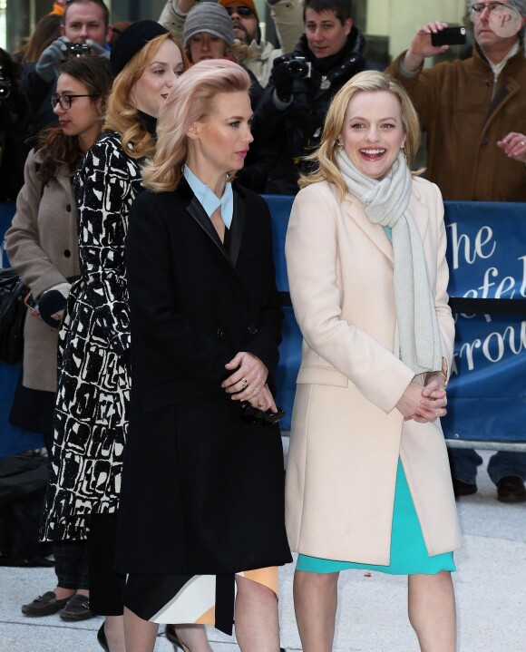 Elisabeth Moss, Jon Hamm, January Jones, Christina Hendricks, John Slattery, Matthew Weiner lors du dévoilement de l'installation "Mad Men" à New York, le 23 mars 2015.