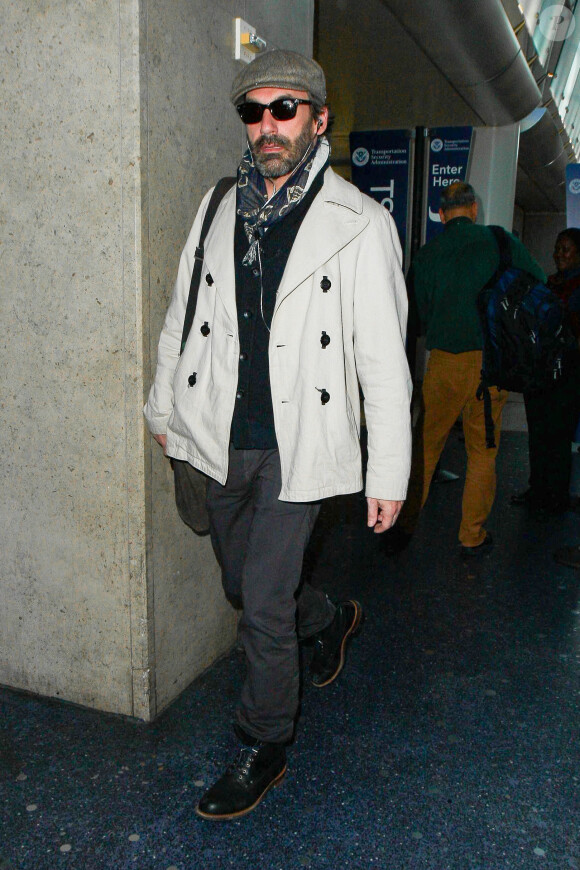 Jon Hamm à l'aéroport de Los Angeles, le 24 mars 2015. L'acteur arrive de New York.