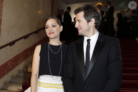 Guillaume Canet et sa compagne Marion Cotillard - 40e cérémonie des César au théâtre du Châtelet à Paris, le 20 février 2015.