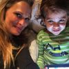 Molly Sims et son fils Brooks sur Instagram, le 25 mars 2015