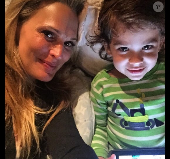 Molly Sims et son fils Brooks sur Instagram, le 25 mars 2015