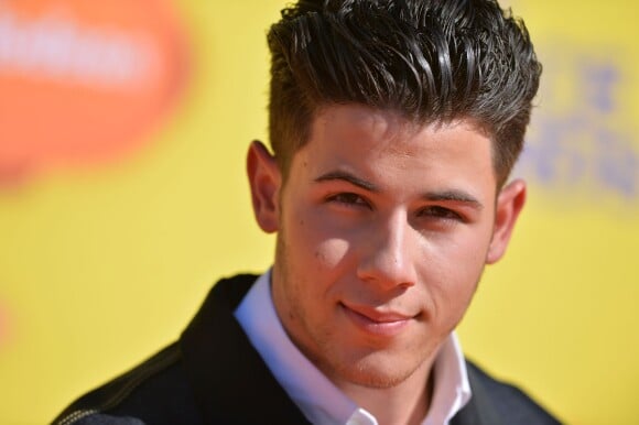 Nick Jonas assiste à la 28e édition des Kids Choice Awards, au Forum. Inglewood, Los Angeles, le 28 mars 2015.